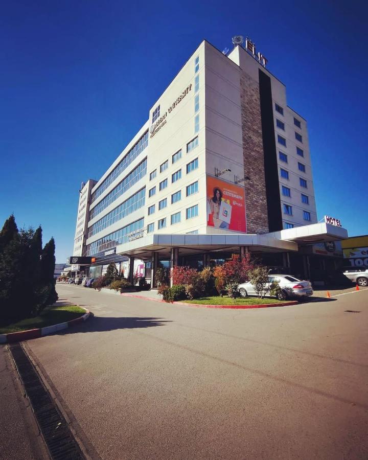 Hotel Elit Pernik Exteriör bild