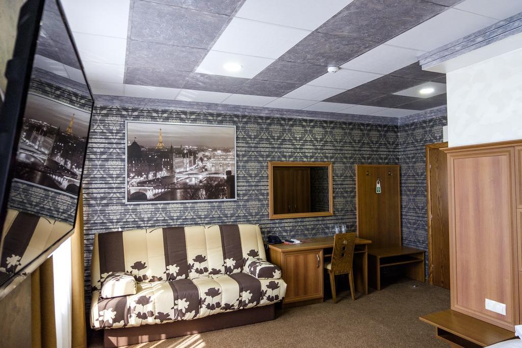 Hotel Elit Pernik Exteriör bild